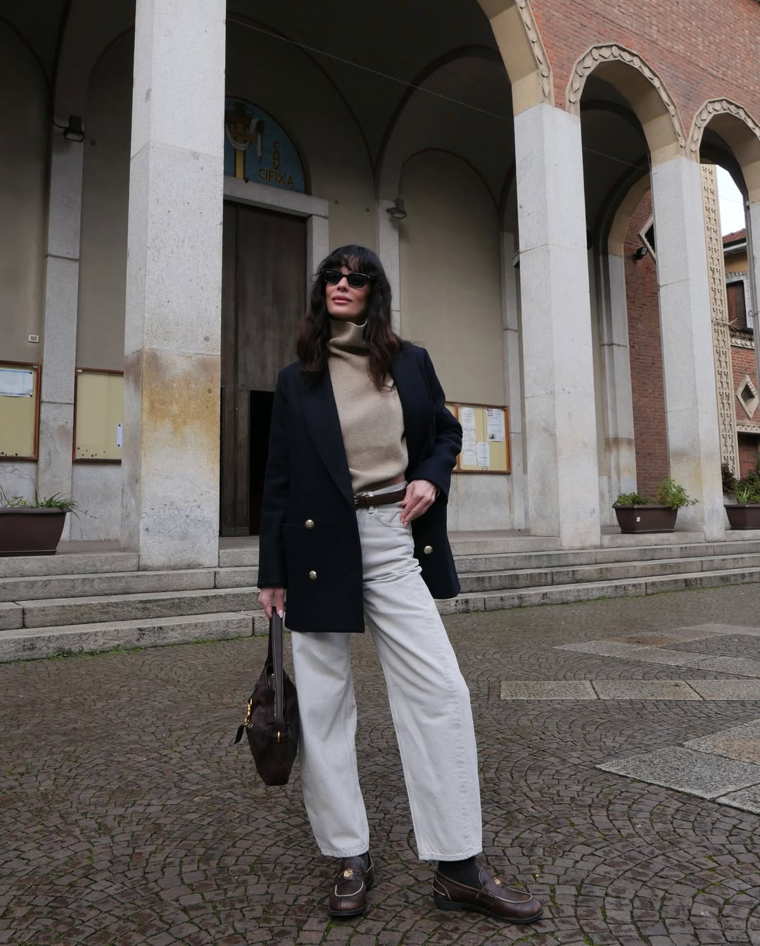 Brown Penny Loafers With Relaxed Trousers And Blazer — Trendy Black Loafers Outfit