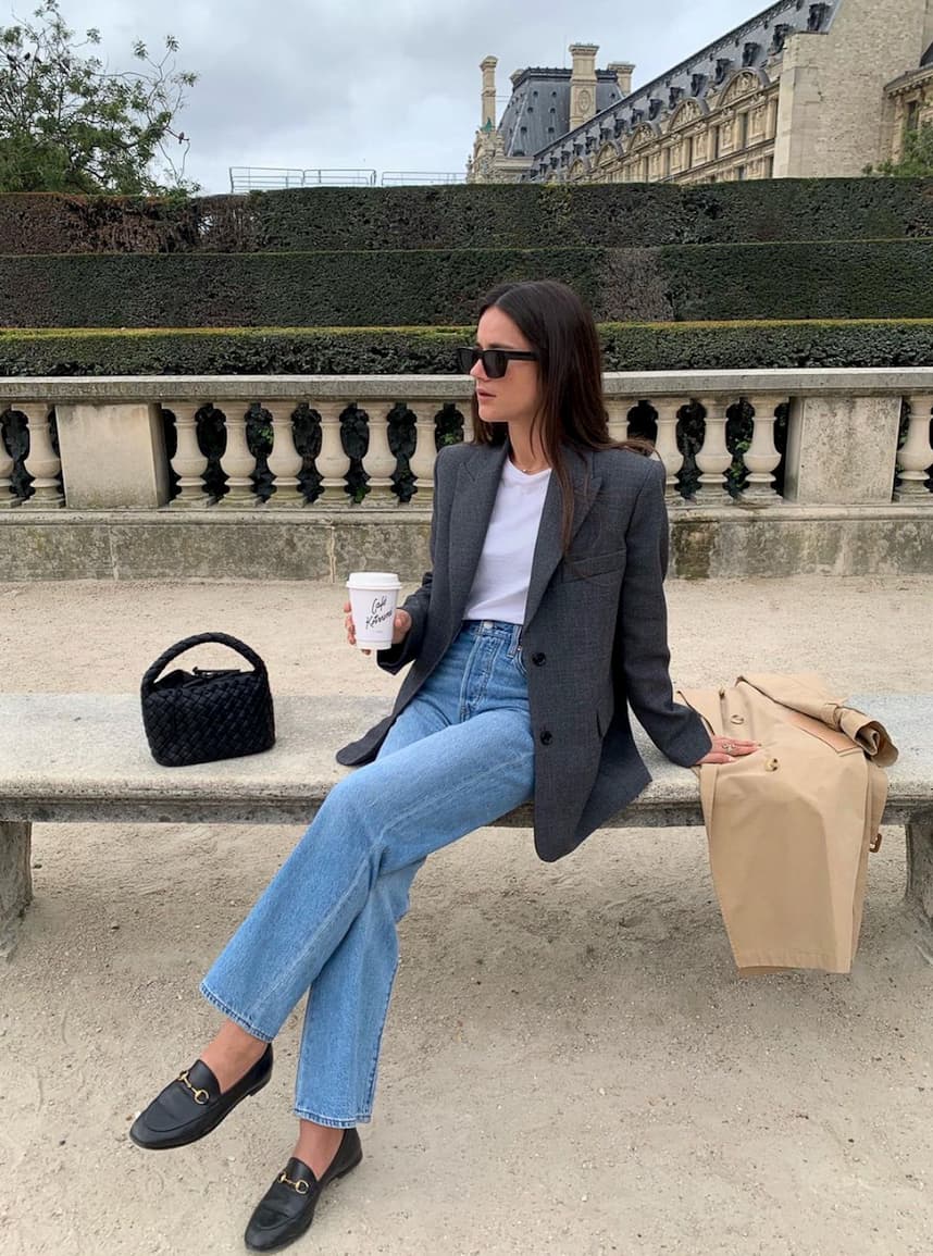 Black Loafers With Horsebit Detail And Trench Coat — Trendy Black Loafers Outfit
