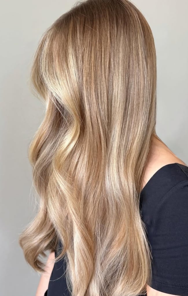 Beige Blonde Balayage With Sun-Kissed Highlights Beige Blonde Balayage With Sun-Kissed Highlights — Trendy Blonde Balayage