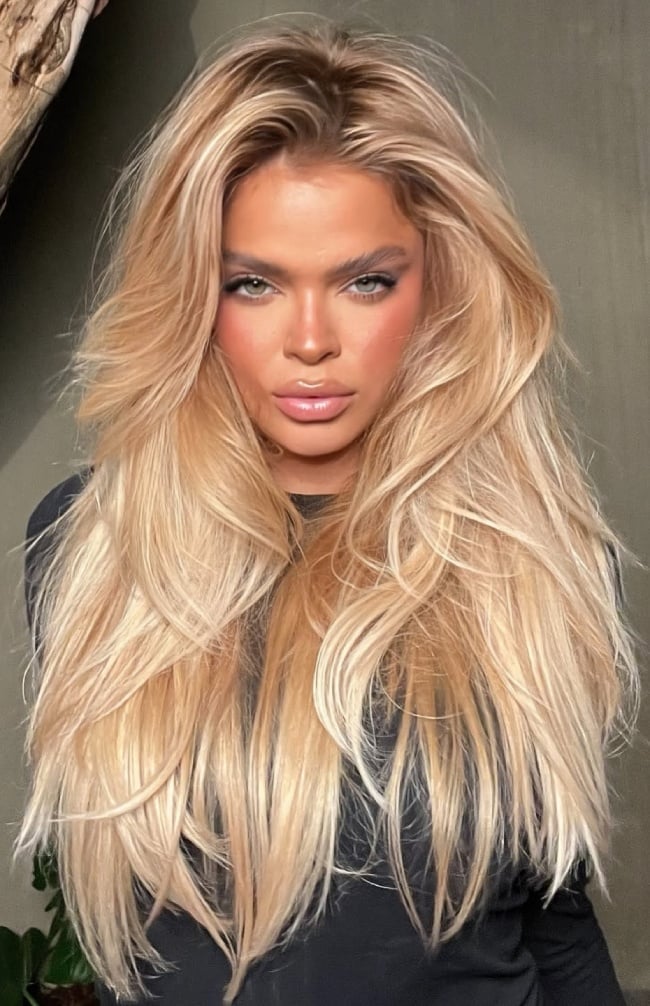 Voluminous Honey Blonde Balayage Blowout Voluminous Honey Blonde Balayage Blowout — Trendy Blonde Balayage
