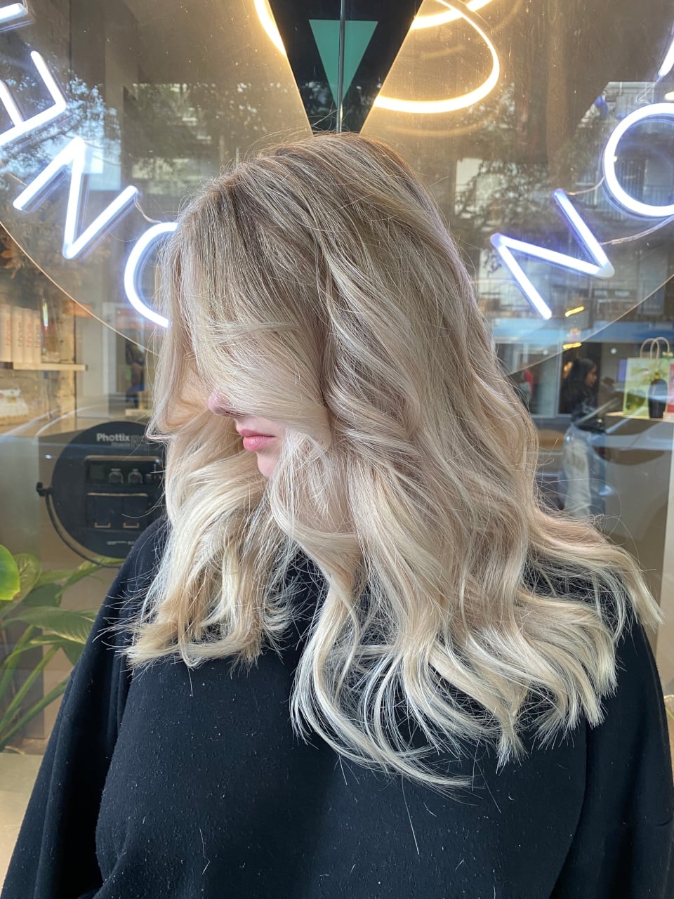 Mid-Back Icy Cool Ash Blonde Waves Mid-Back Icy Cool Ash Blonde Waves — Trendy Blonde Hairstyles