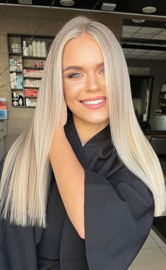 Mid-Back Champagne Blonde Blowout Mid-Back Champagne Blonde Blowout — Trendy Blonde Hairstyles
