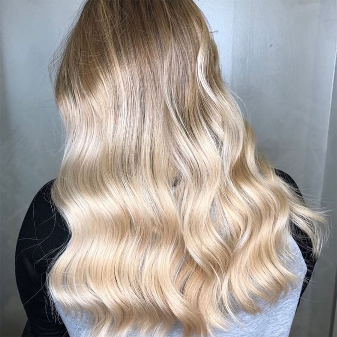 Mid-Back Ash Blonde With Lighter Highlights, Wavy Mid-Back Ash Blonde With Lighter Highlights, Wavy — Trendy Blonde Hairstyles