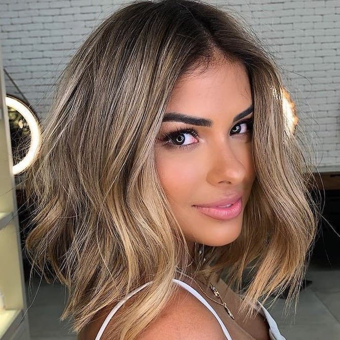 Chin Bob With Balayage Chin Bob With Balayage — Trendy Blonde Lob