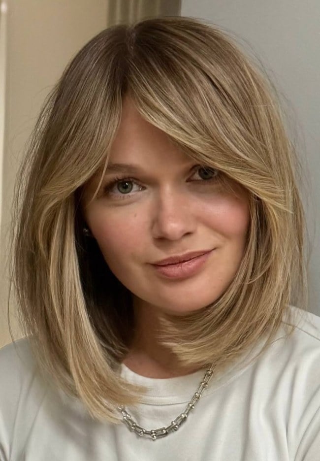 Blunt Golden Blonde Lob Blunt Golden Blonde Lob — Trendy Blonde Lob
