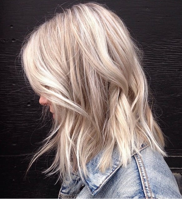 Collarbone Cool Blonde Lob With Babylights — Trendy Blonde Wavy Hair