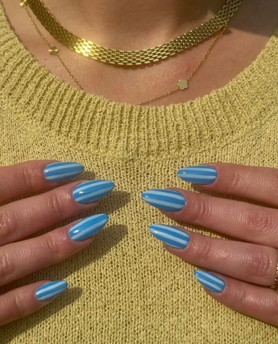 Medium Stiletto Blue White Stripe Nails Medium Stiletto Blue White Stripe Nails — Trendy Blue Acrylic Nails