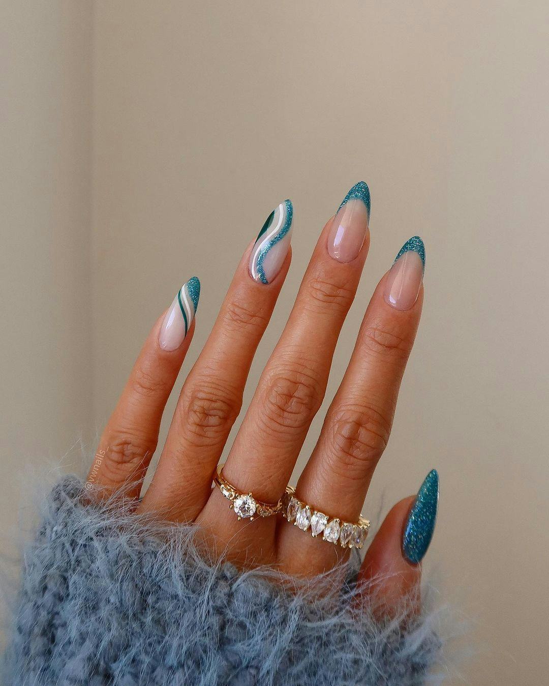 Short Almond Sheer Nude Blue Floral Art Short Almond Sheer Nude Blue Floral Art — Trendy Blue Acrylic Nails