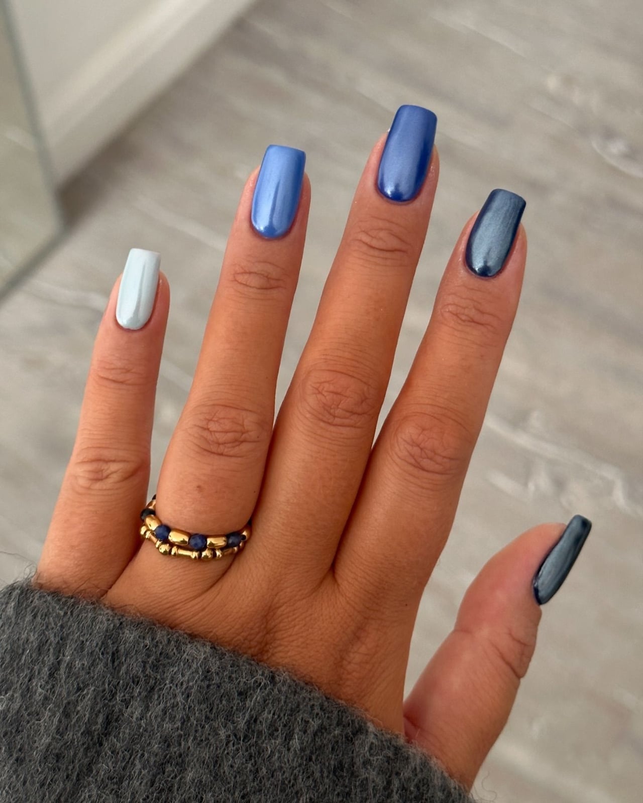Short Square Light To Medium Blue Chrome Short Square Light To Medium Blue Chrome — Trendy Blue Acrylic Nails