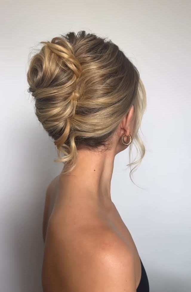Blonde Sculpted Updo With Highlights — Trendy Bridal Hairstyles