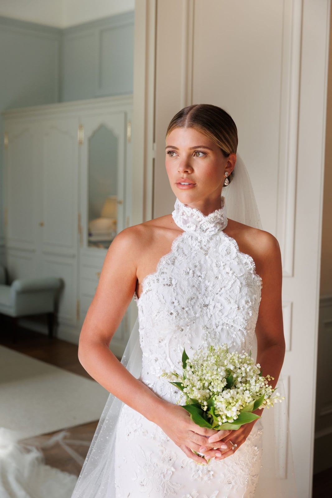 Sleek Chin-Length Updo With Veil — Trendy Bridal Hairstyles