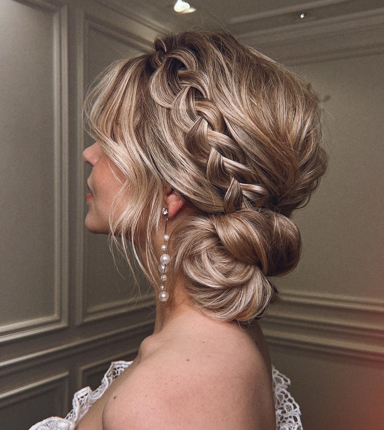 50 Bridesmaid Hairstyles to Fit Any Wedding Theme - Hair Adviser
