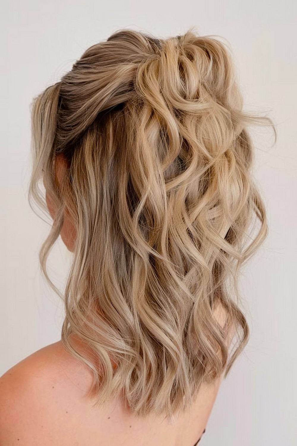 Blonde Half-Up With Loose Curls — Trendy Bridesmaid Hair