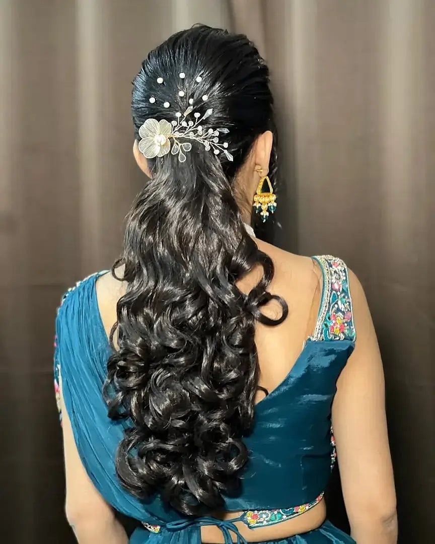 Black High Ponytail With Defined Curls — Trendy Bridesmaid Hair