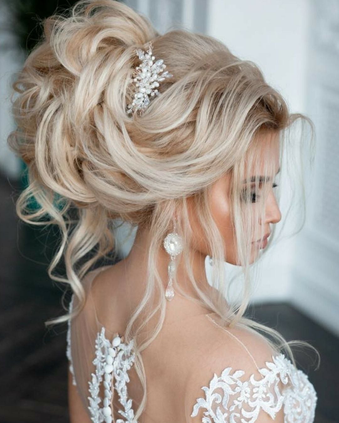 Classic Blonde Smooth Bun Classic Blonde Smooth Bun — Trendy Bridesmaid Hair Updo