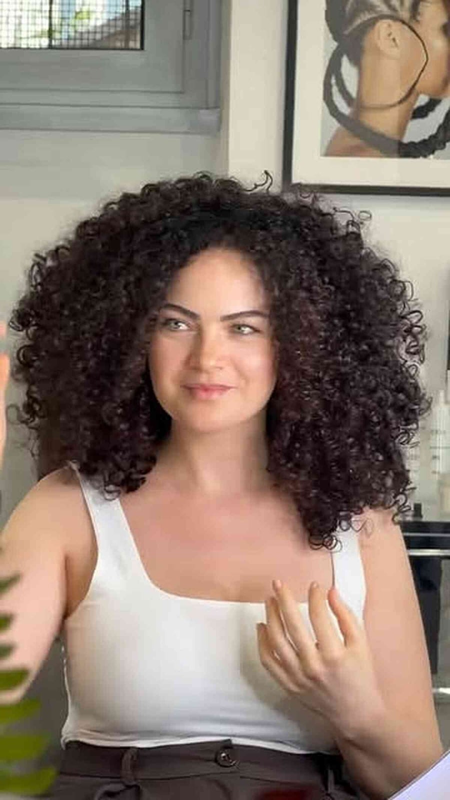 Collarbone Curls With Subtle Highlights Collarbone Curls With Subtle Highlights — Trendy Brown Curly Hair