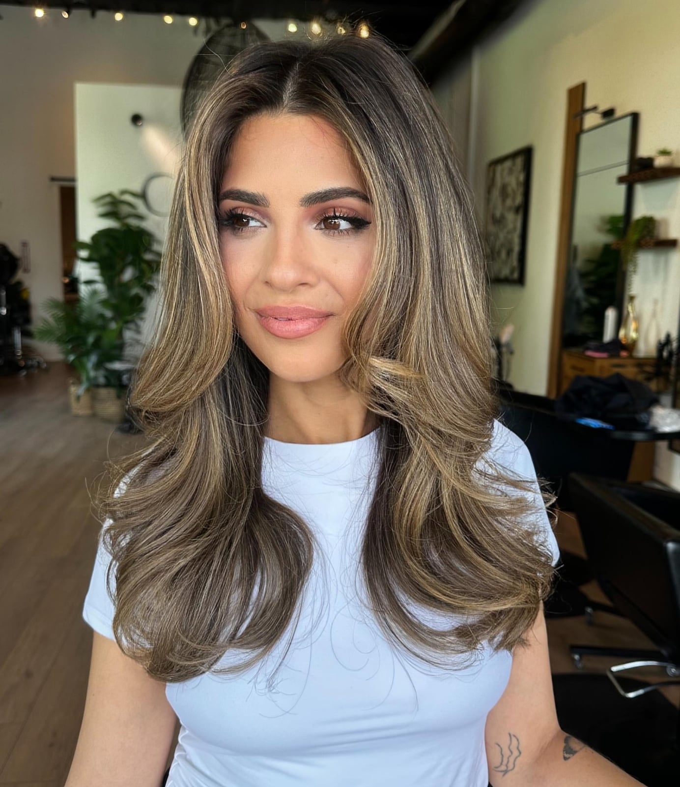 Light Brown Mid-Back With Face-Framing Layers Light Brown Mid-Back With Face-Framing Layers — Trendy Brown Hair with Blonde Highlights