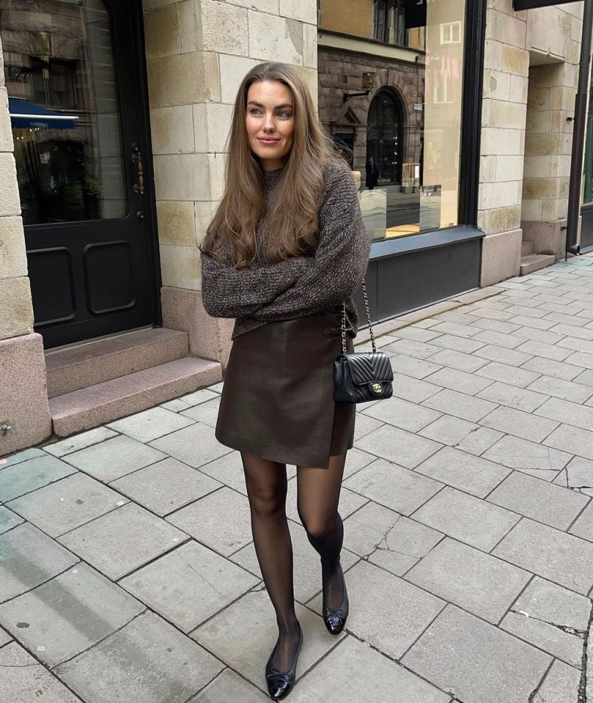 Textured Knit Sweater With Brown Leather Mini Skirt — Trendy Brown Leather Skirt Outfit