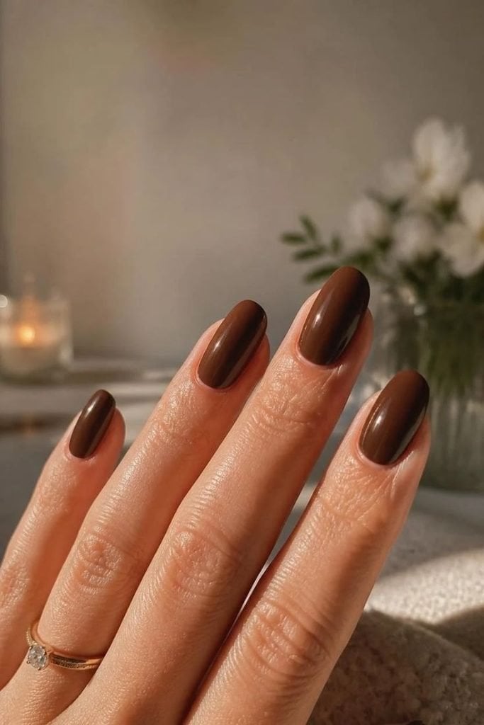 Short Square Glossy Medium Brown Nails — Trendy Brown Nails
