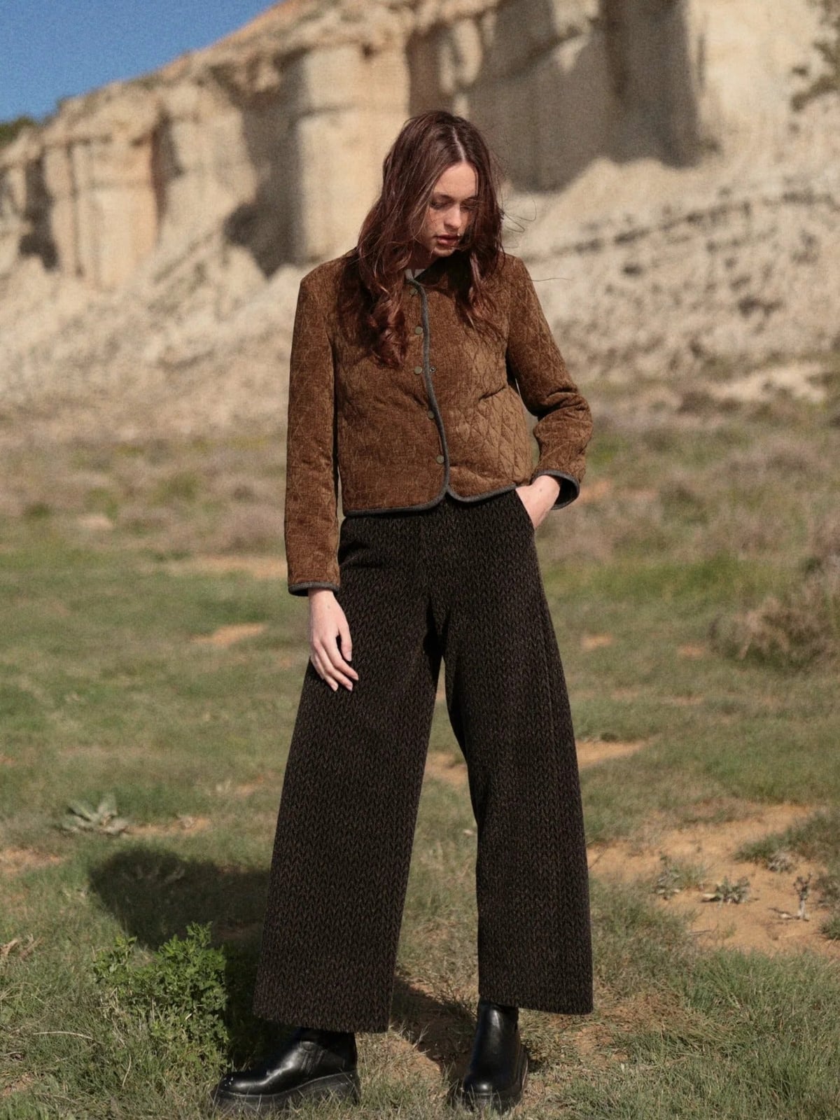 Brown Knit Trousers with a Quilted Jacket and Wide Leg Brown Knit Trousers with a Quilted Jacket and Wide Leg — Trendy Brown Pants Outfits