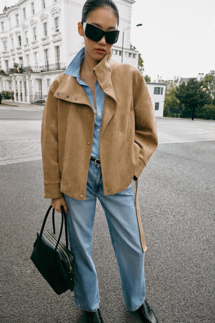 Oversized Belted Brown Suede Jacket with Blue Shirt Oversized Belted Brown Suede Jacket with Blue Shirt — Trendy Brown Suede Jacket Outfit