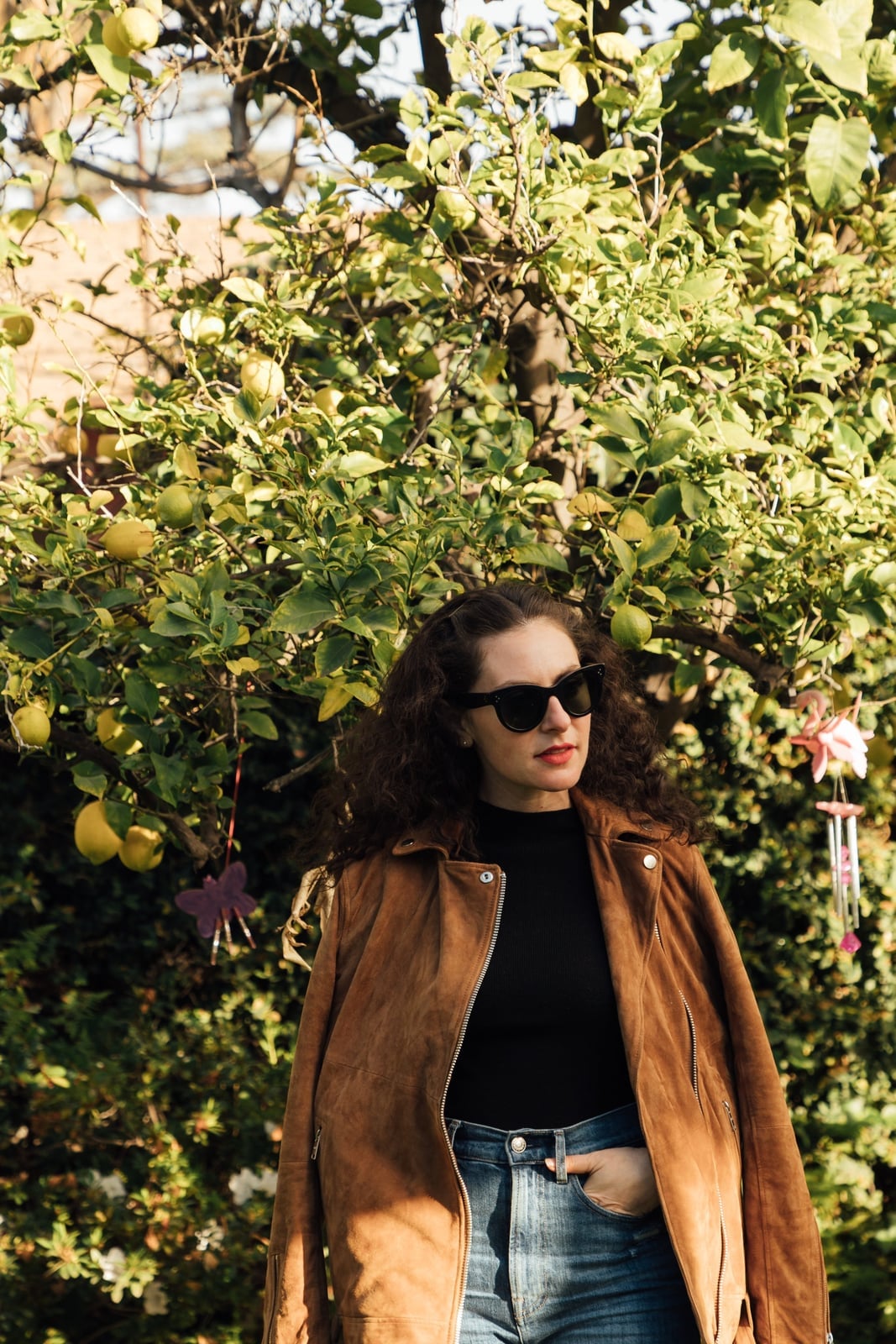 Oversized Brown Suede Moto Jacket with Turtleneck Oversized Brown Suede Moto Jacket with Turtleneck — Trendy Brown Suede Jacket Outfit