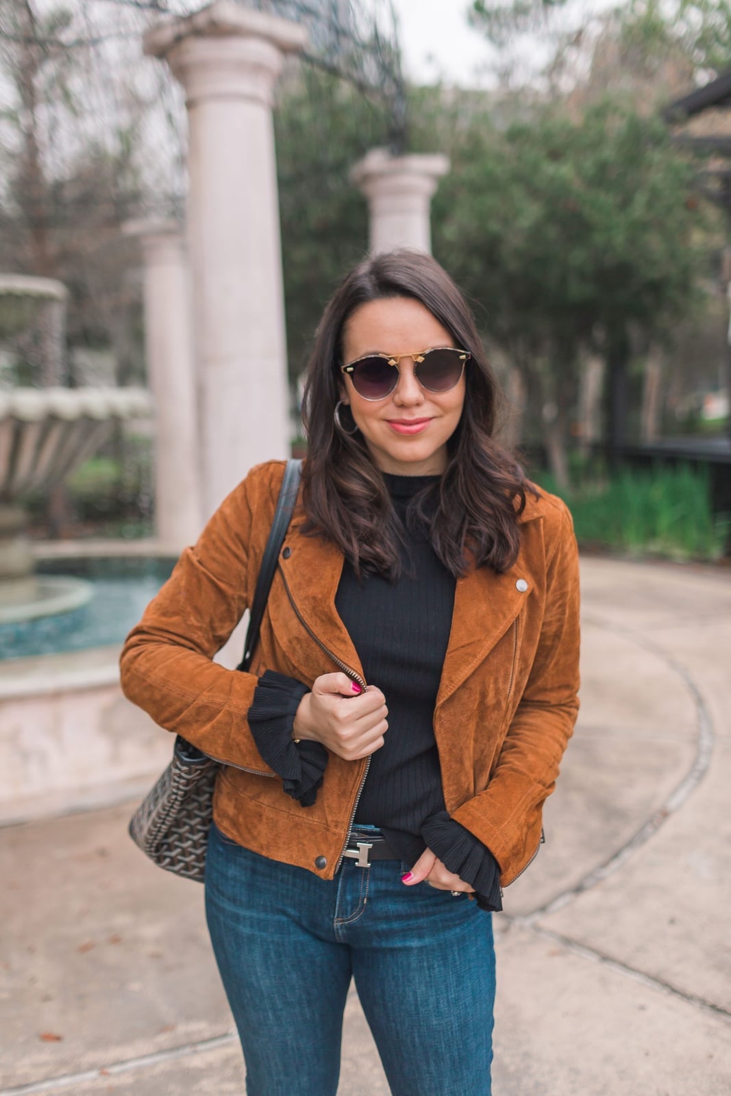 Fitted Brown Suede Moto Jacket with Turtleneck Fitted Brown Suede Moto Jacket with Turtleneck — Trendy Brown Suede Jacket Outfit
