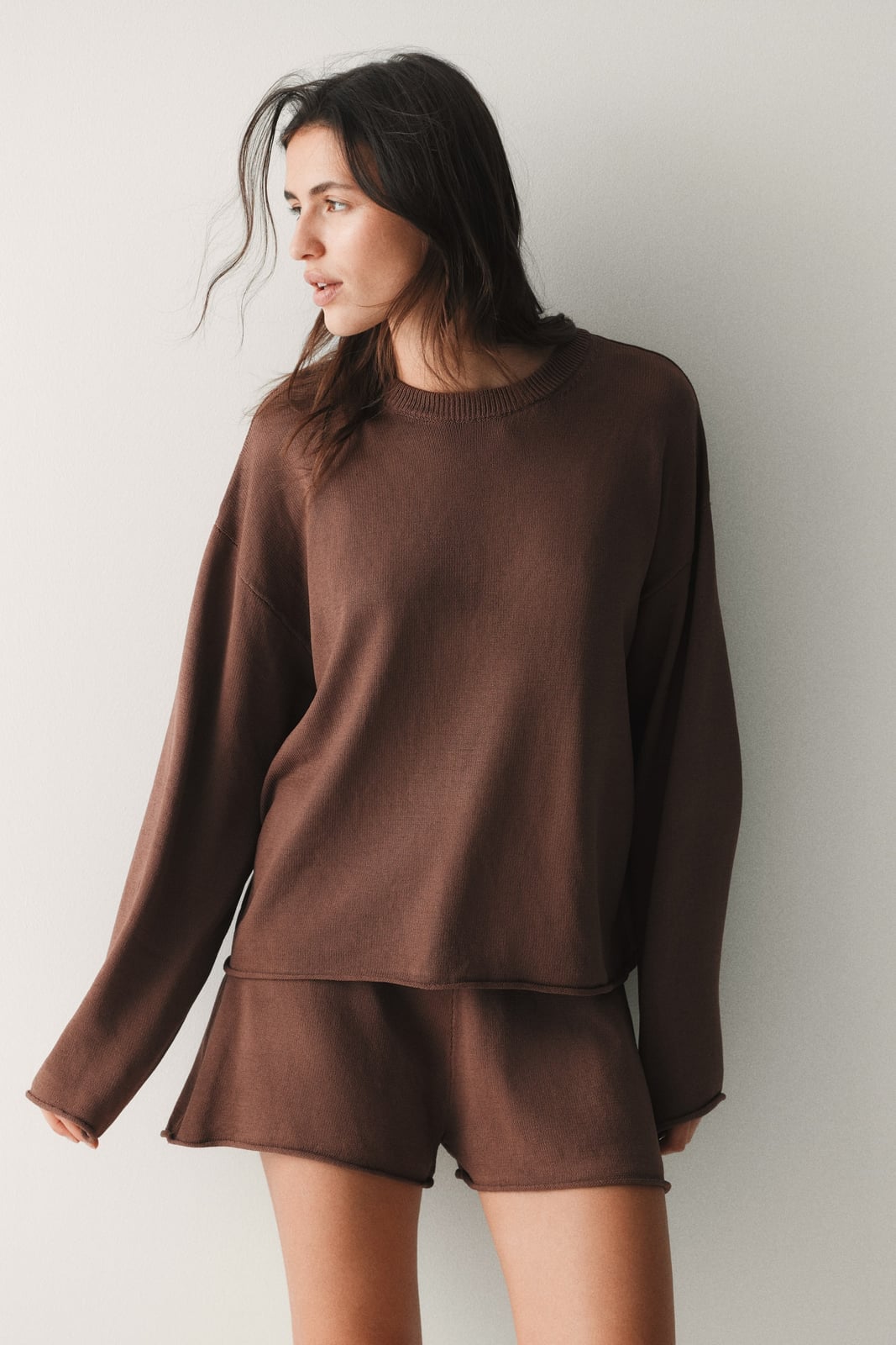 Brown Crewneck Sweater and Shorts Loungewear Set With Relaxed Fit Brown Crewneck Sweater and Shorts Loungewear Set With Relaxed Fit — Trendy Brown Sweater Outfit