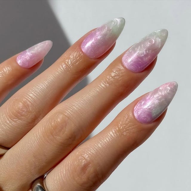Long Stiletto Pearlescent Shimmer Nails Long Stiletto Pearlescent Shimmer Nails — Trendy Builder Gel Nails