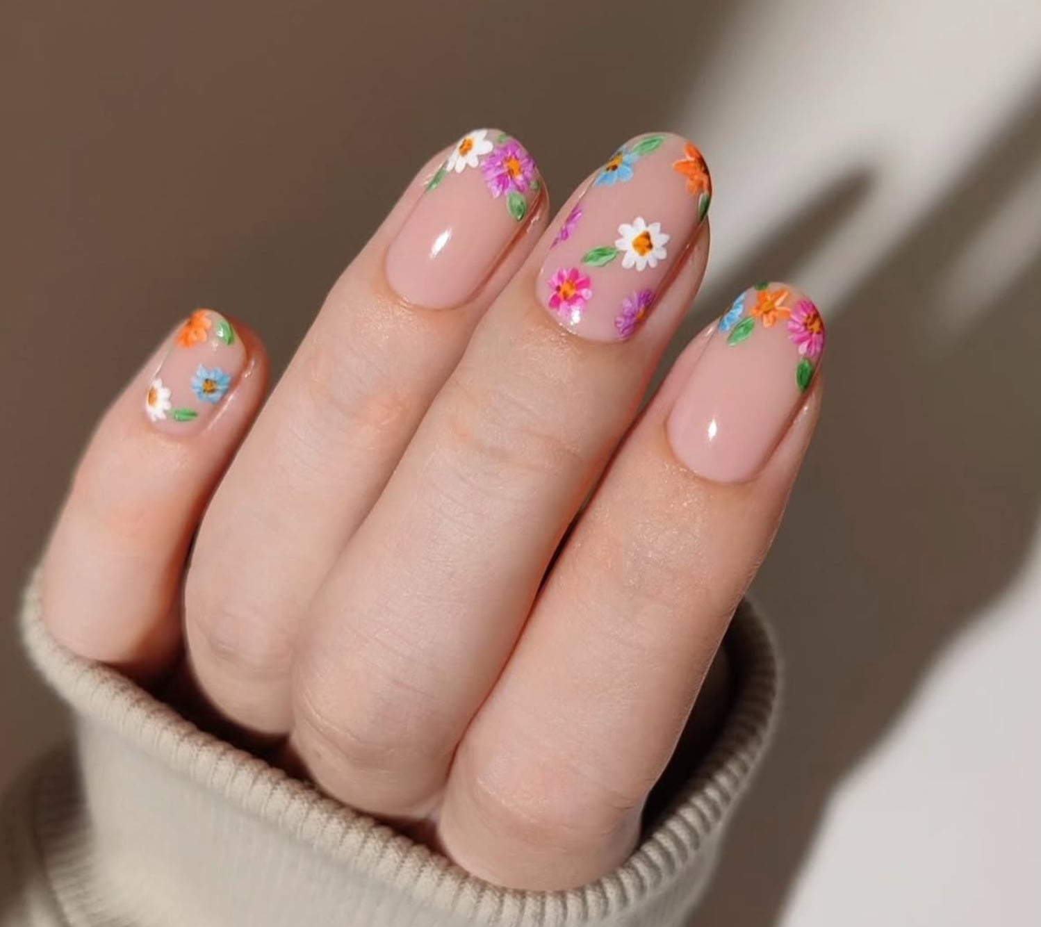 Medium Almond Nails with Mini Floral Designs Medium Almond Nails with Mini Floral Designs — Trendy Builder Gel Nails
