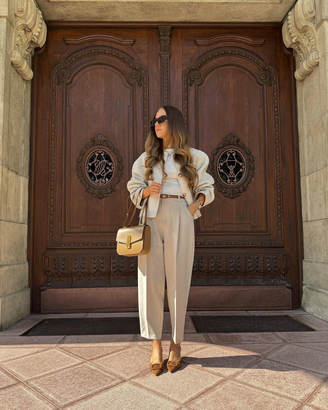 Structured Jacket and Wide Leg Trousers Structured Jacket and Wide Leg Trousers — Trendy Business Outfits