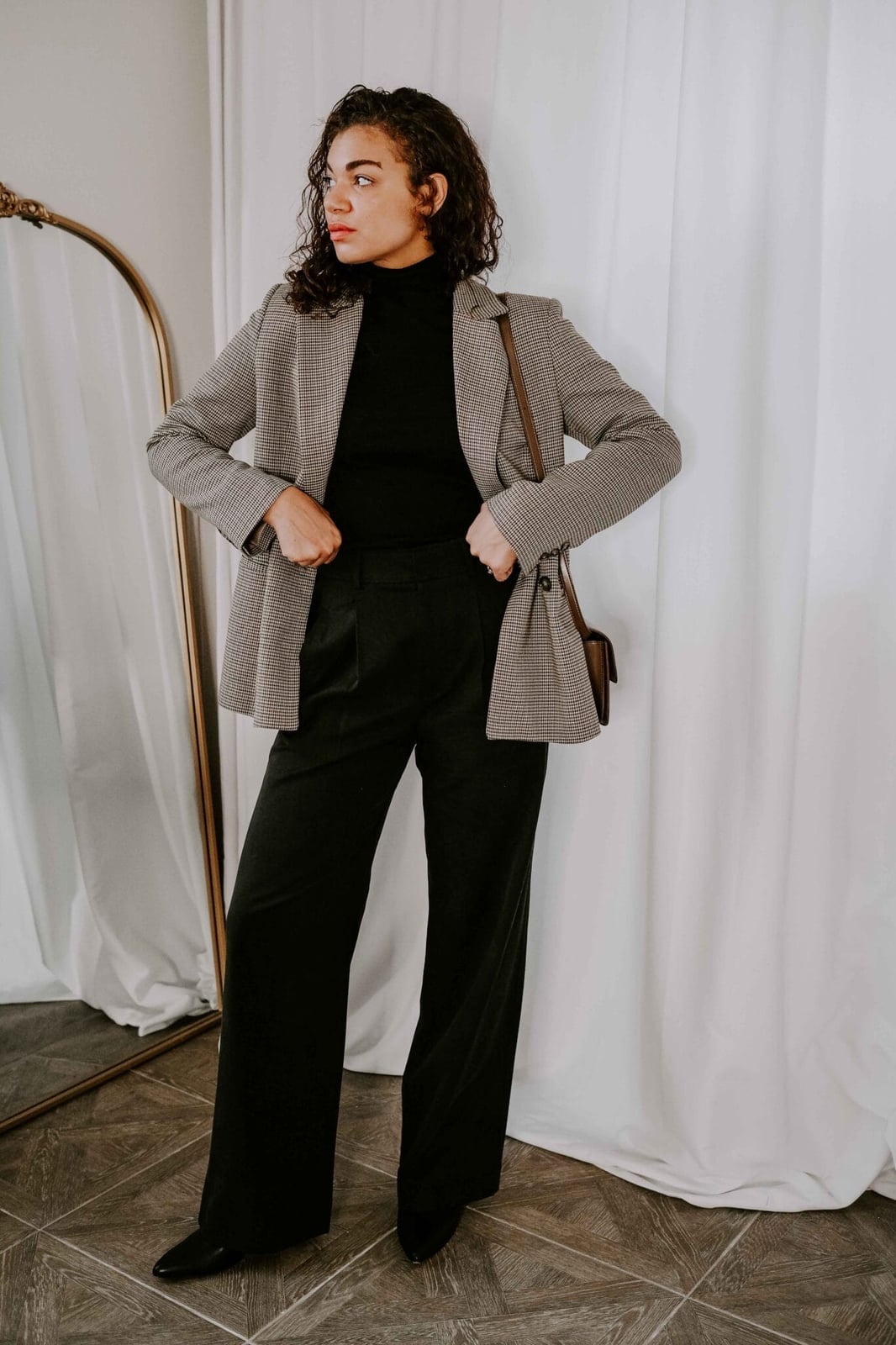 Checked Oversized Blazer with Black Turtleneck Checked Oversized Blazer with Black Turtleneck — Trendy Business Outfits