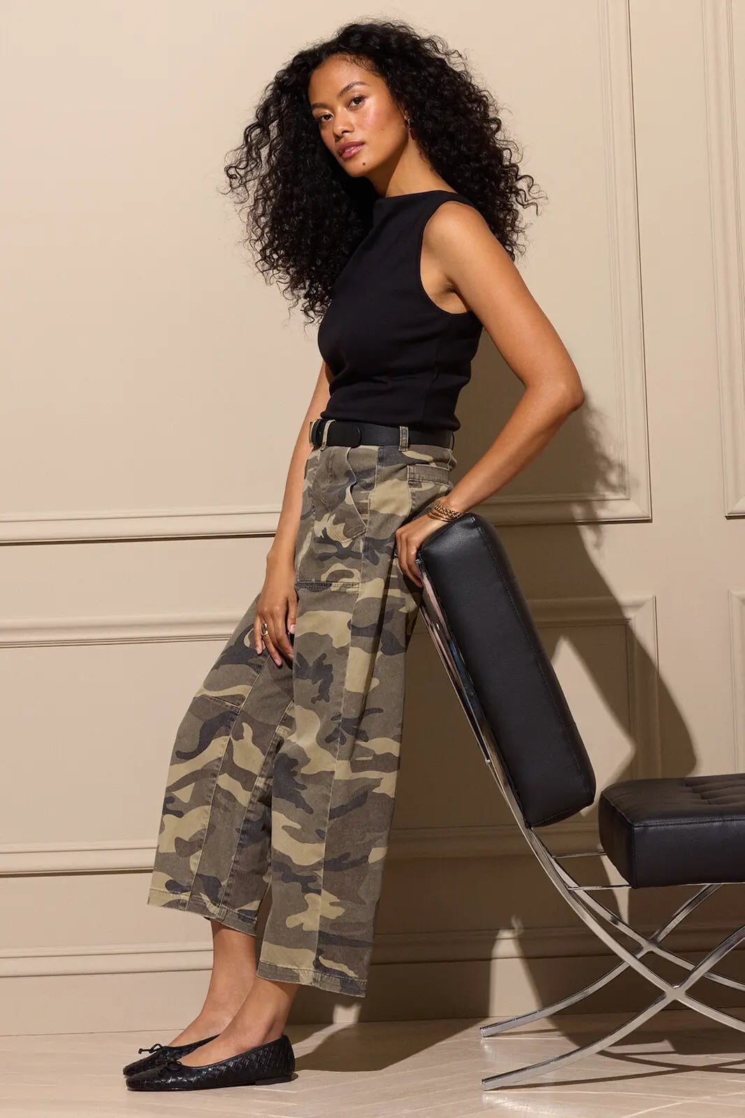 Wide Leg Camo Trousers With Ballet Flats Wide Leg Camo Trousers With Ballet Flats — Trendy Camo Outfits