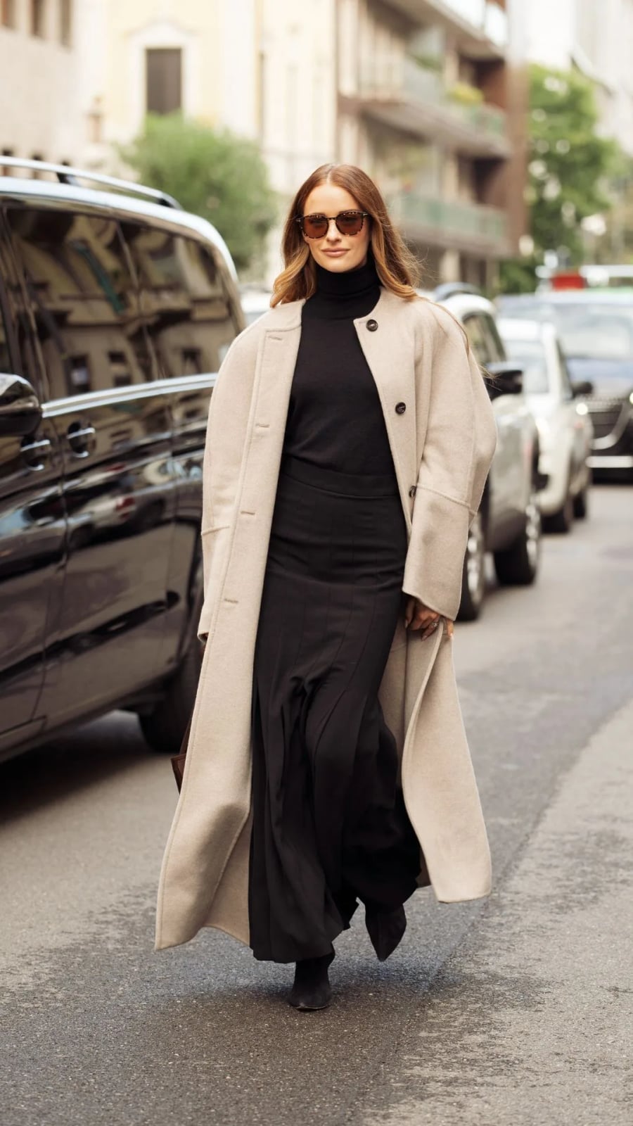 Long Beige Coat Over Black Turtleneck And Maxi Skirt Long Beige Coat Over Black Turtleneck And Maxi Skirt — Trendy Casual Birthday Outfit