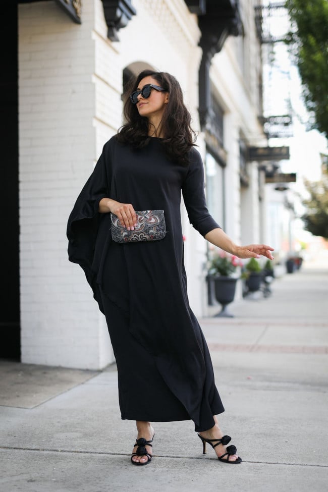 Flowing Black Dress with Dramatic Sleeves Flowing Black Dress with Dramatic Sleeves — Trendy Casual Church Outfit
