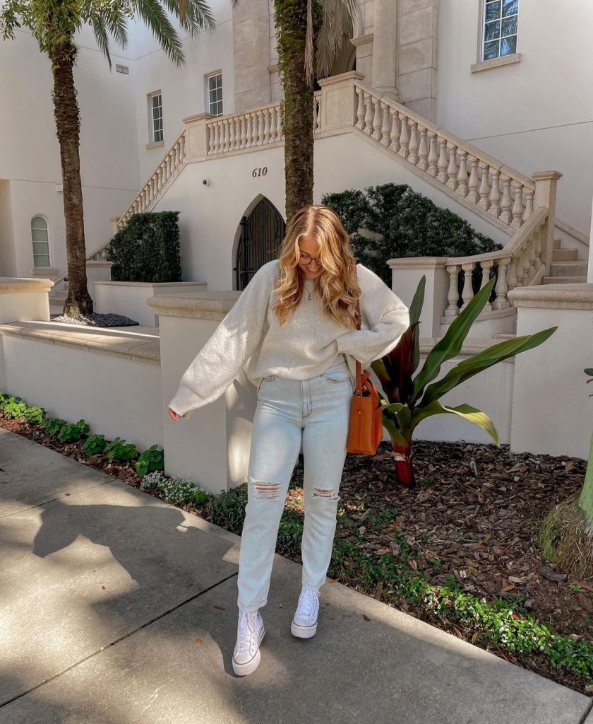Beige Trousers and Oversized White Shirt Beige Trousers and Oversized White Shirt — Trendy Casual Church Outfit
