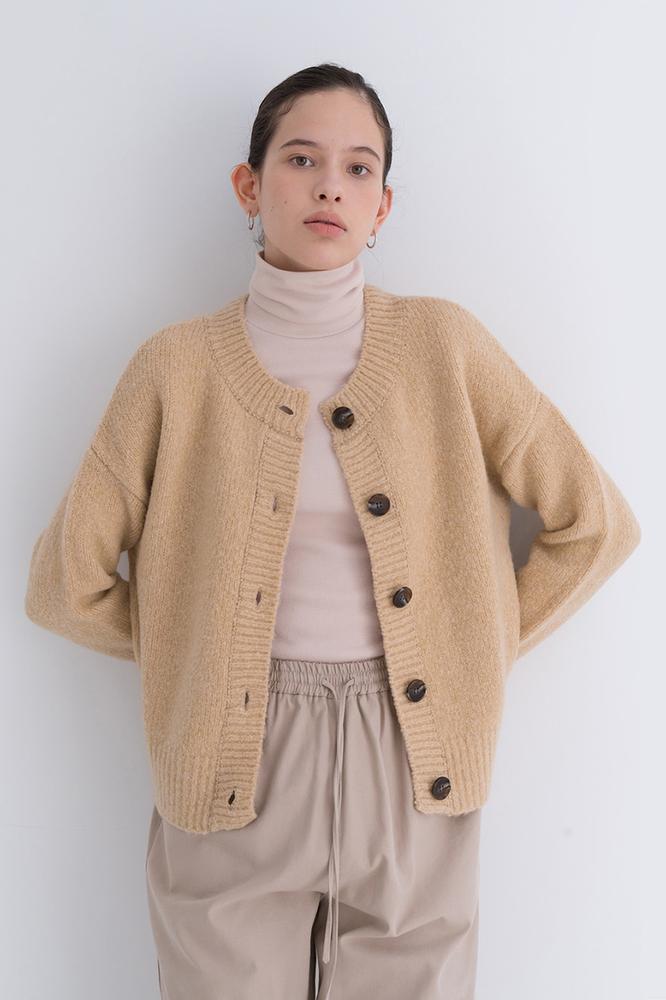 Neutral Layers Create a Cozy Feel Neutral Layers Create a Cozy Feel — Trendy Casual Church Outfit