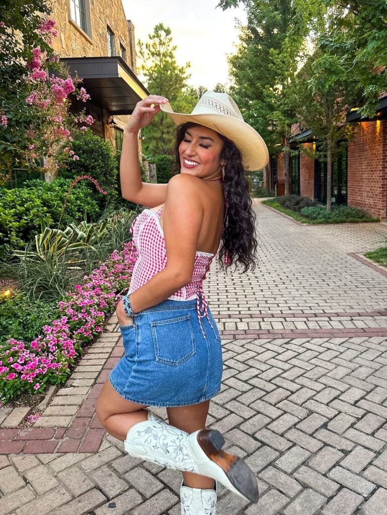 Gingham Tube Top With Denim Mini Skirt And Cowboy Hat Gingham Tube Top With Denim Mini Skirt And Cowboy Hat — Trendy Casual Concert Outfit