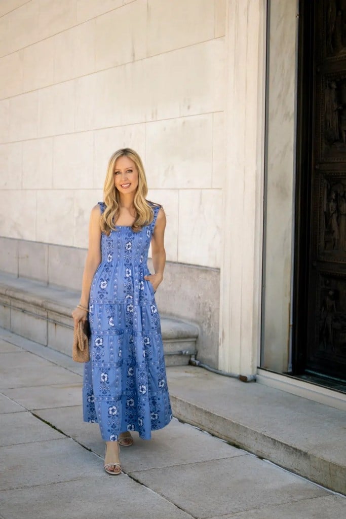 Tiered Maxi Dress with Floral Print and Flat Sandals Tiered Maxi Dress with Floral Print and Flat Sandals — Trendy Casual Dinner Outfit