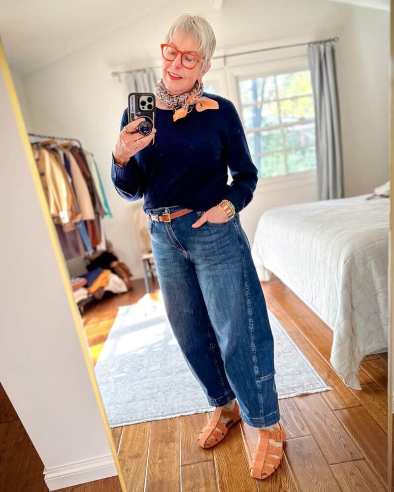 Crewneck Sweater with Relaxed Jeans and Scarf Crewneck Sweater with Relaxed Jeans and Scarf — Trendy Casual Dinner Outfit