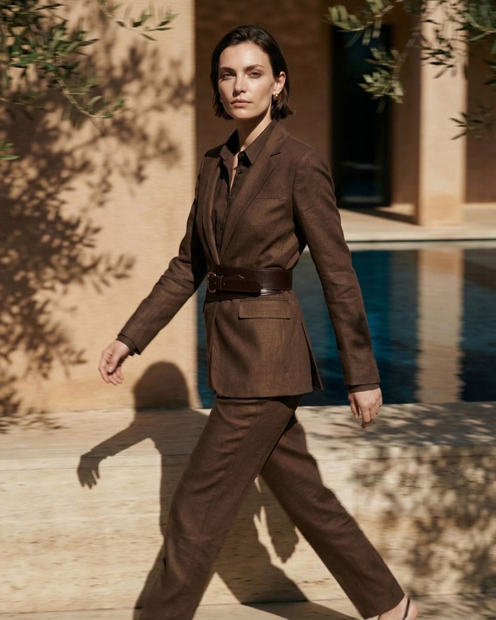 Brown Linen-Like Suit with Oversized Tailoring Brown Linen-Like Suit with Oversized Tailoring — Trendy Casual Office Outfit