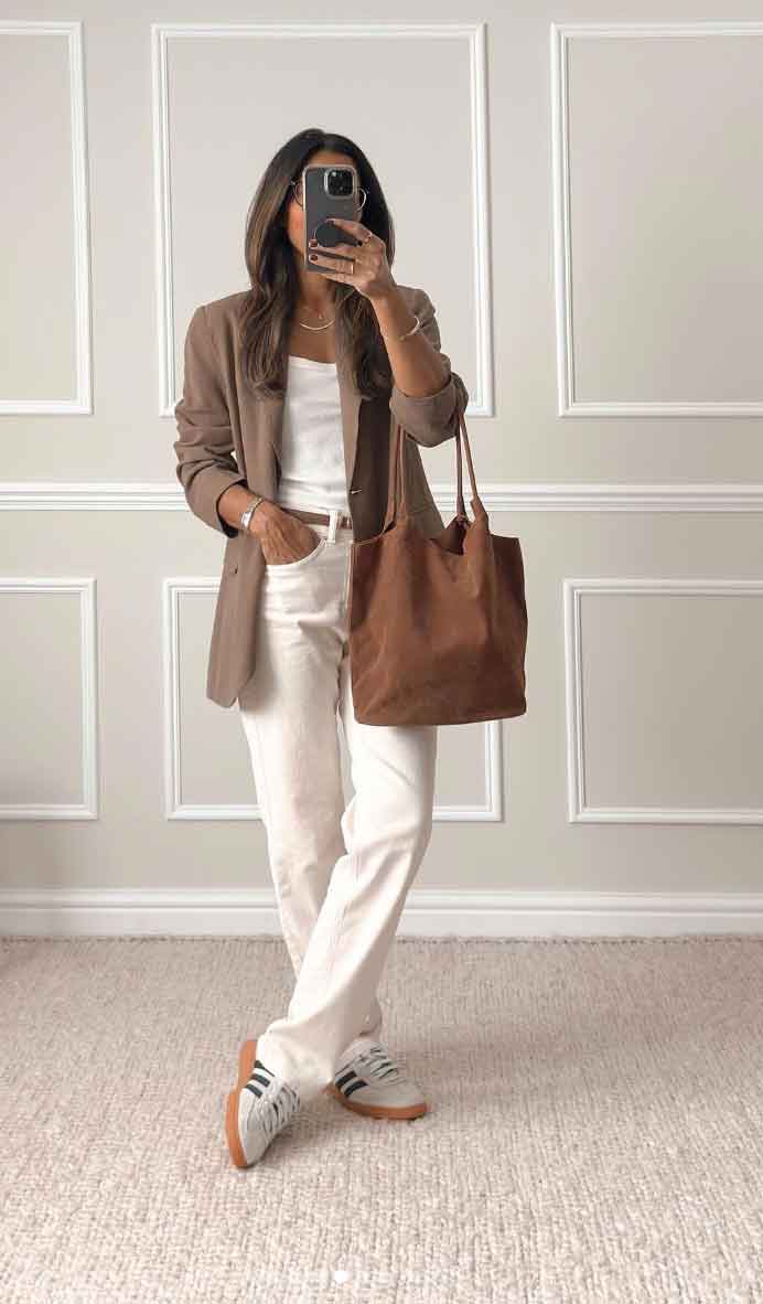 Oversized Brown Blazer Cream Trousers and Sneakers Oversized Brown Blazer Cream Trousers and Sneakers — Trendy Casual Office Outfit