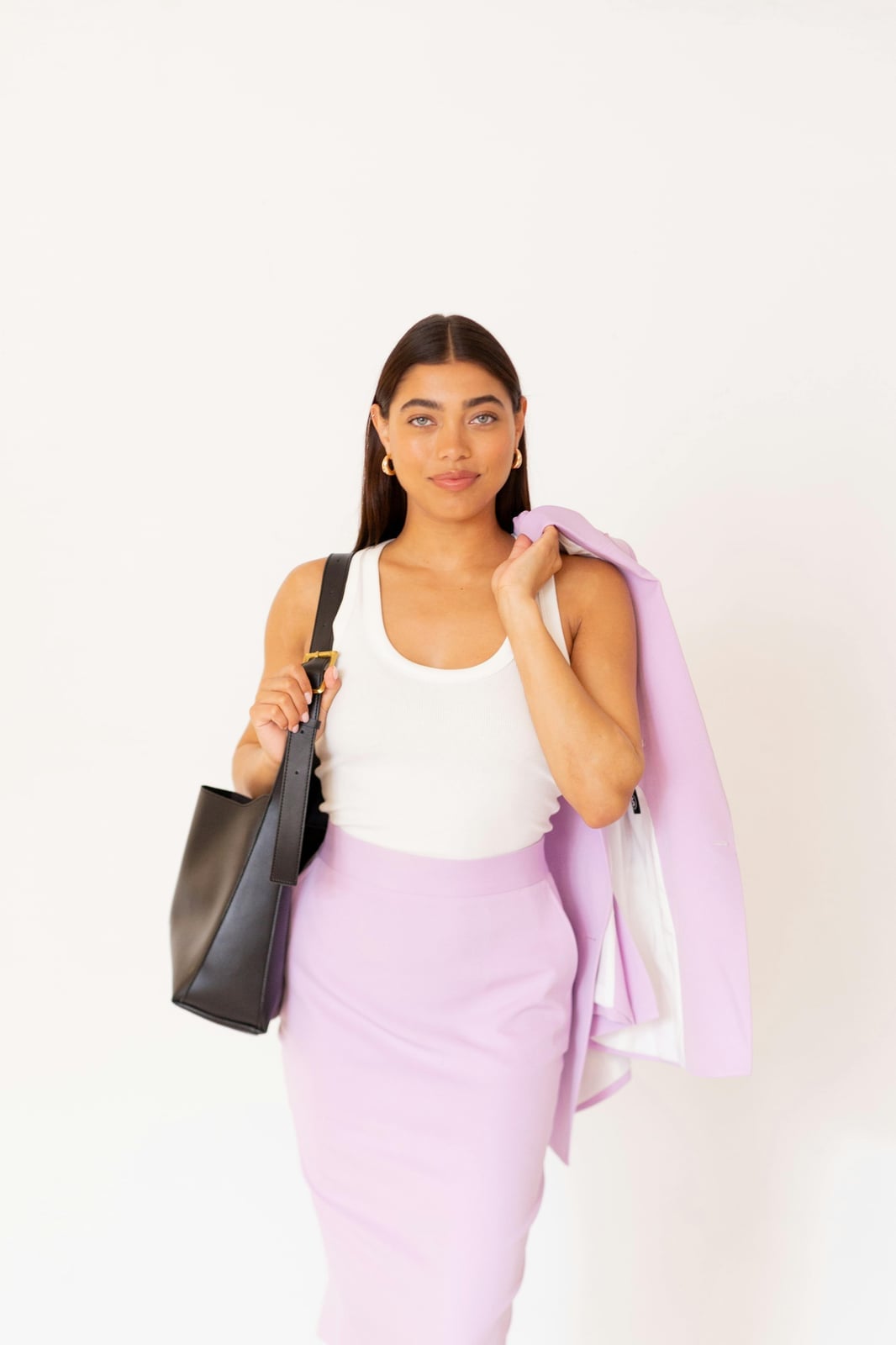 Lilac Blazer and Pencil Skirt with White Sneakers Lilac Blazer and Pencil Skirt with White Sneakers — Trendy Casual Office Outfit