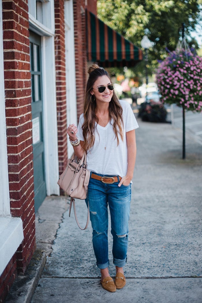 Distressed Jeans with V-Neck T-Shirt — Trendy Casual Outfits