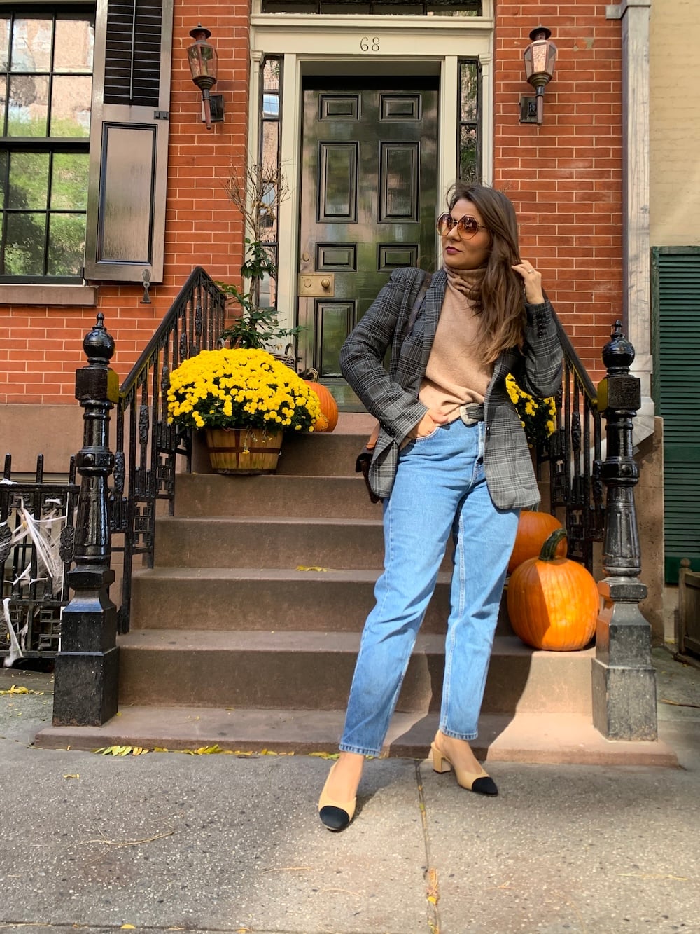 Plaid Blazer with Turtleneck and Jeans — Trendy Casual Outfits