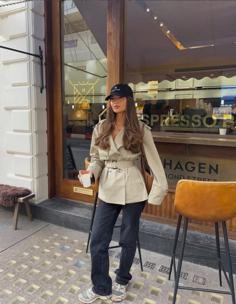 Belted Trench Coat with Relaxed Jeans — Trendy Casual Outfits