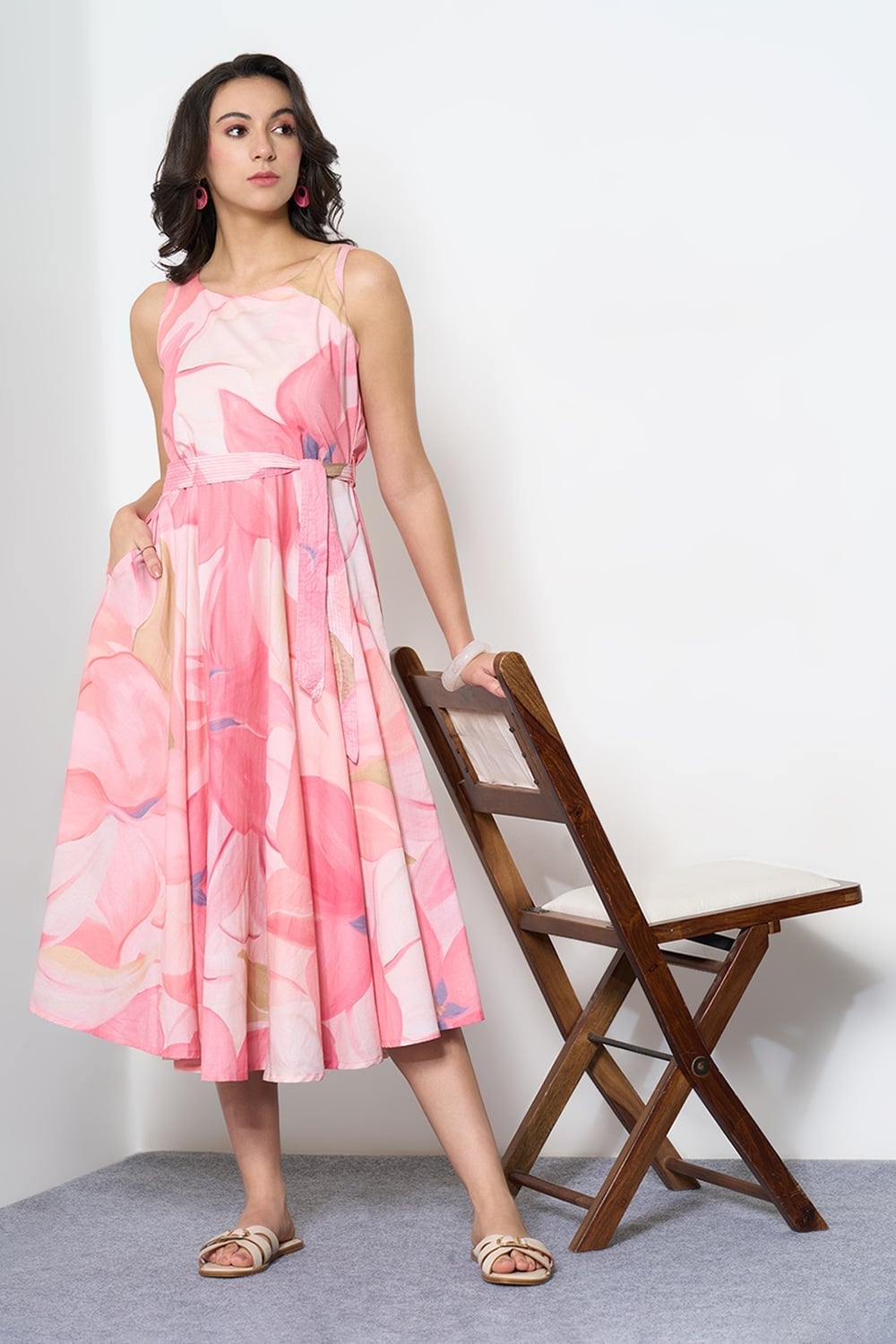 Floral Print Midi Dress for a Casual Party — Trendy Casual Party Outfit