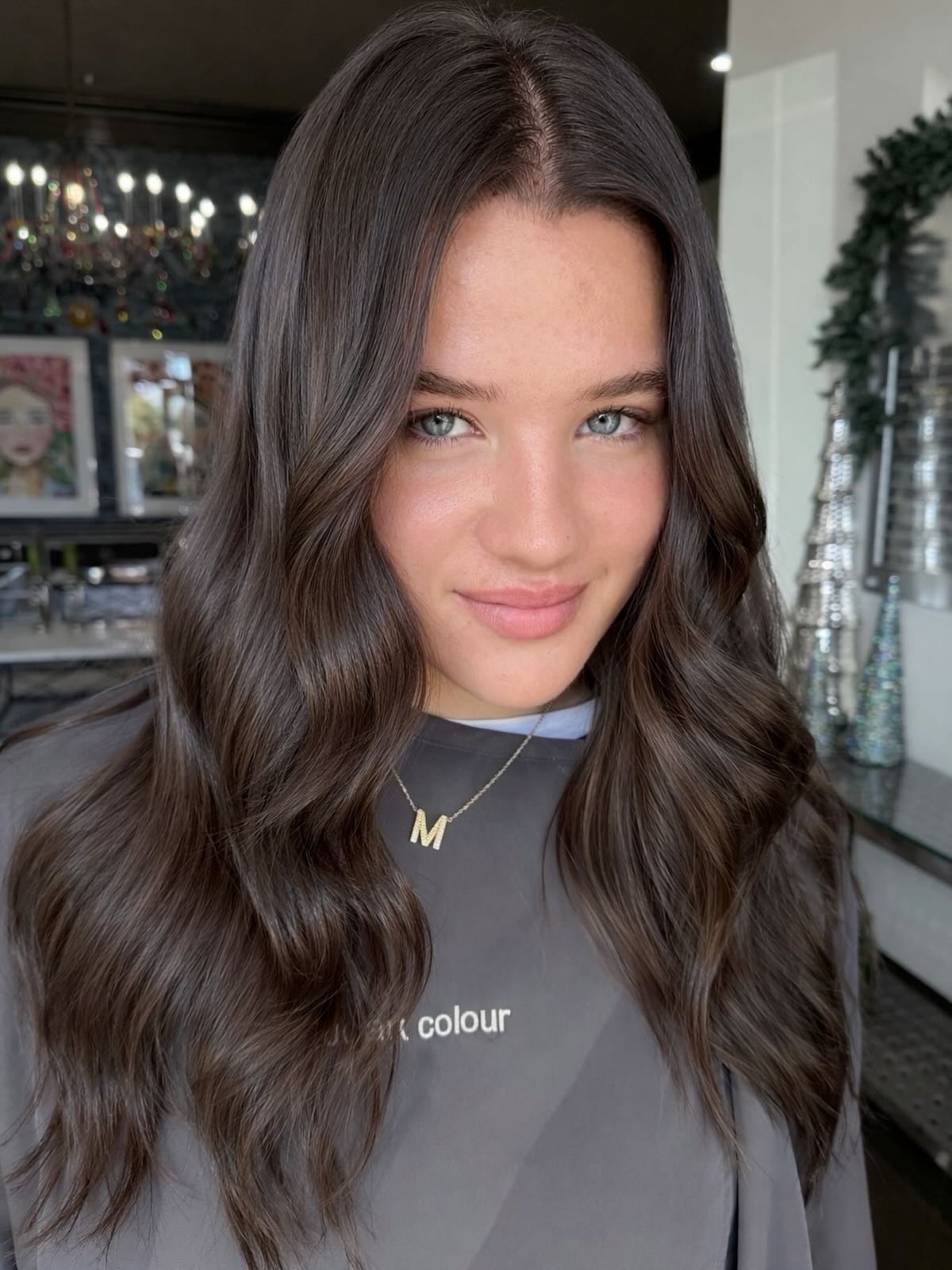 Mid-Back Dark Chocolate With Cool Tones Mid-Back Dark Chocolate With Cool Tones — Trendy Chocolate Hair Color
