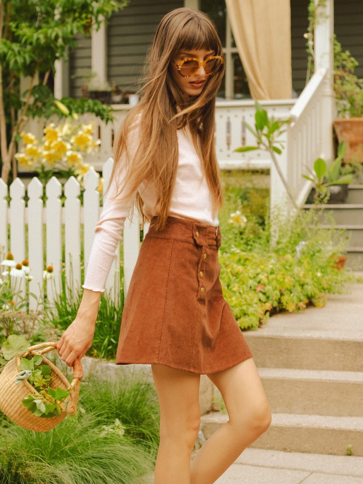 Brown Button-Front Corduroy Skirt and Pink Top Brown Button-Front Corduroy Skirt and Pink Top — Trendy Corduroy Skirt Outfit