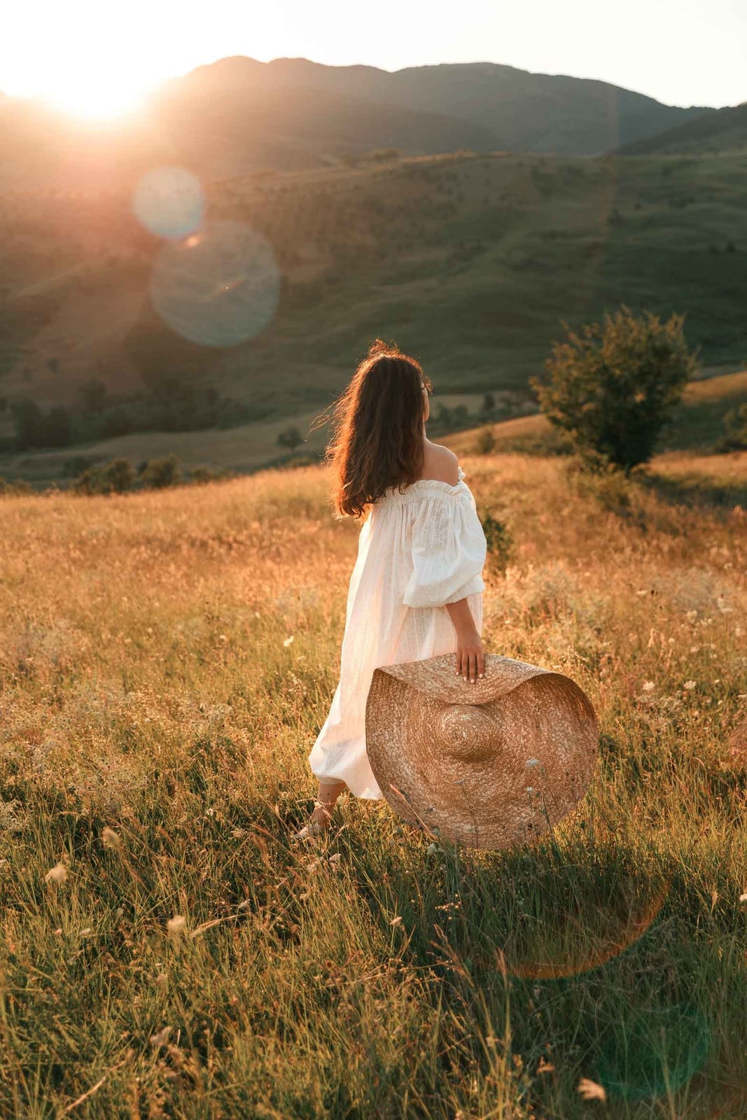 Voluminous Off-The-Shoulder White Dress Voluminous Off-The-Shoulder White Dress — Trendy Cottagecore Outfits